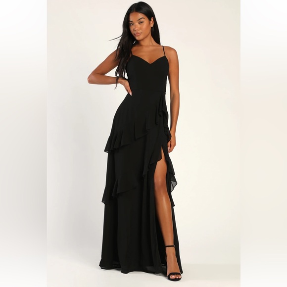 Lulus Dresses & Skirts - NWT Lulus Ruffle Maxi Dress